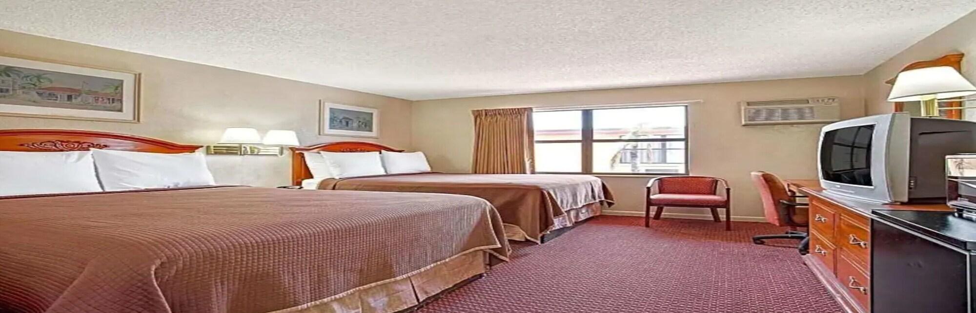 Airport Inn 坦帕 外观 照片
