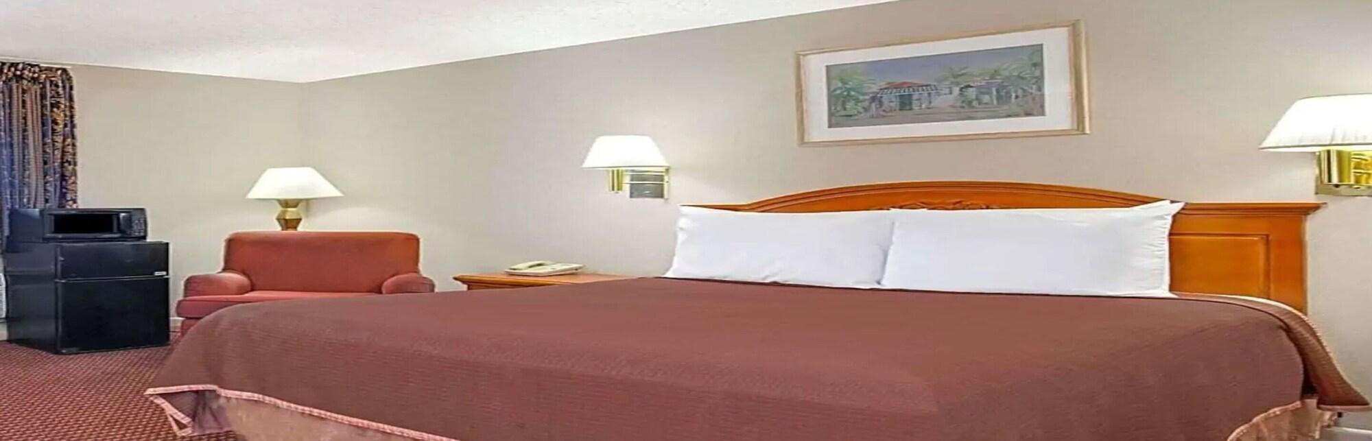 Airport Inn 坦帕 外观 照片