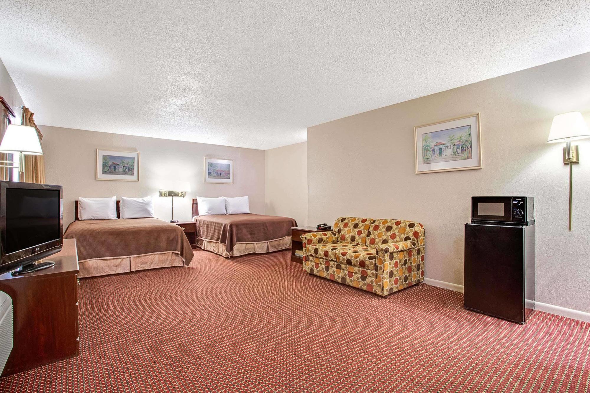 Airport Inn 坦帕 外观 照片